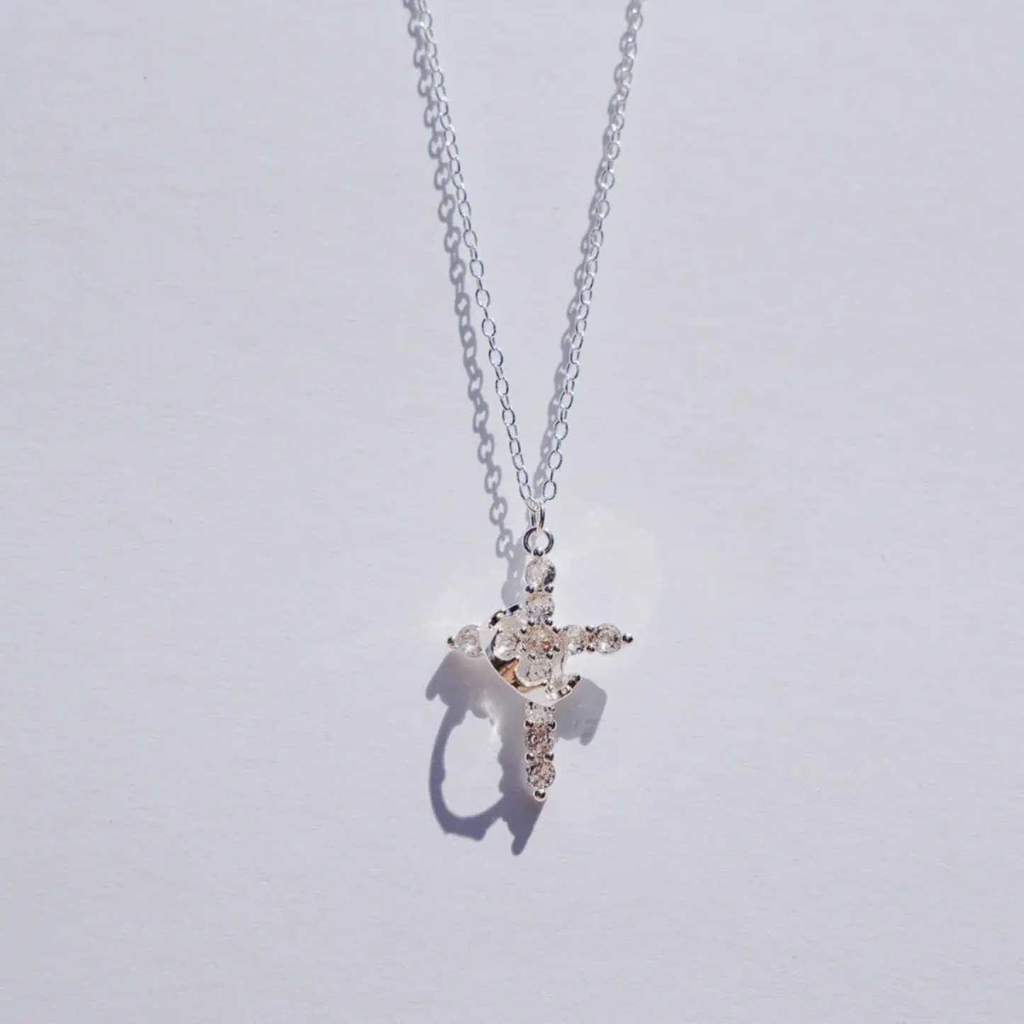 Collar Fe con Cruz y Corona